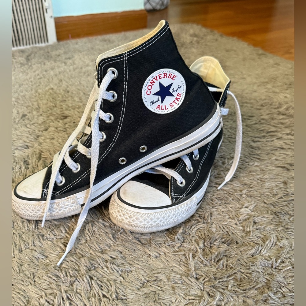 Black converse all stars!